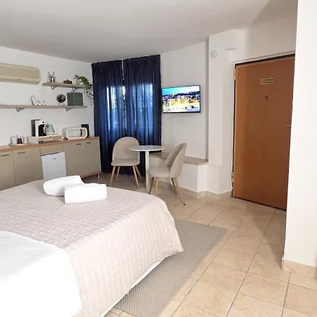 58 Apartment
